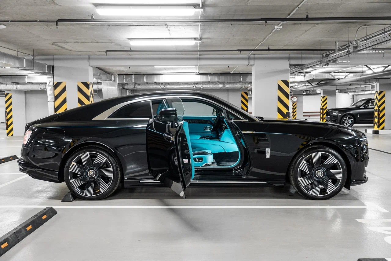 Rolls-Royce Spectre 2024 - фото 10