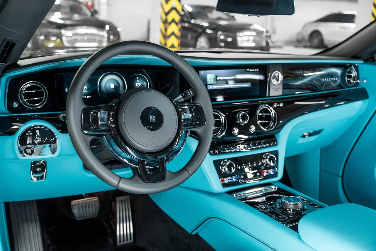 Rolls-Royce Spectre 2024 - фото 15