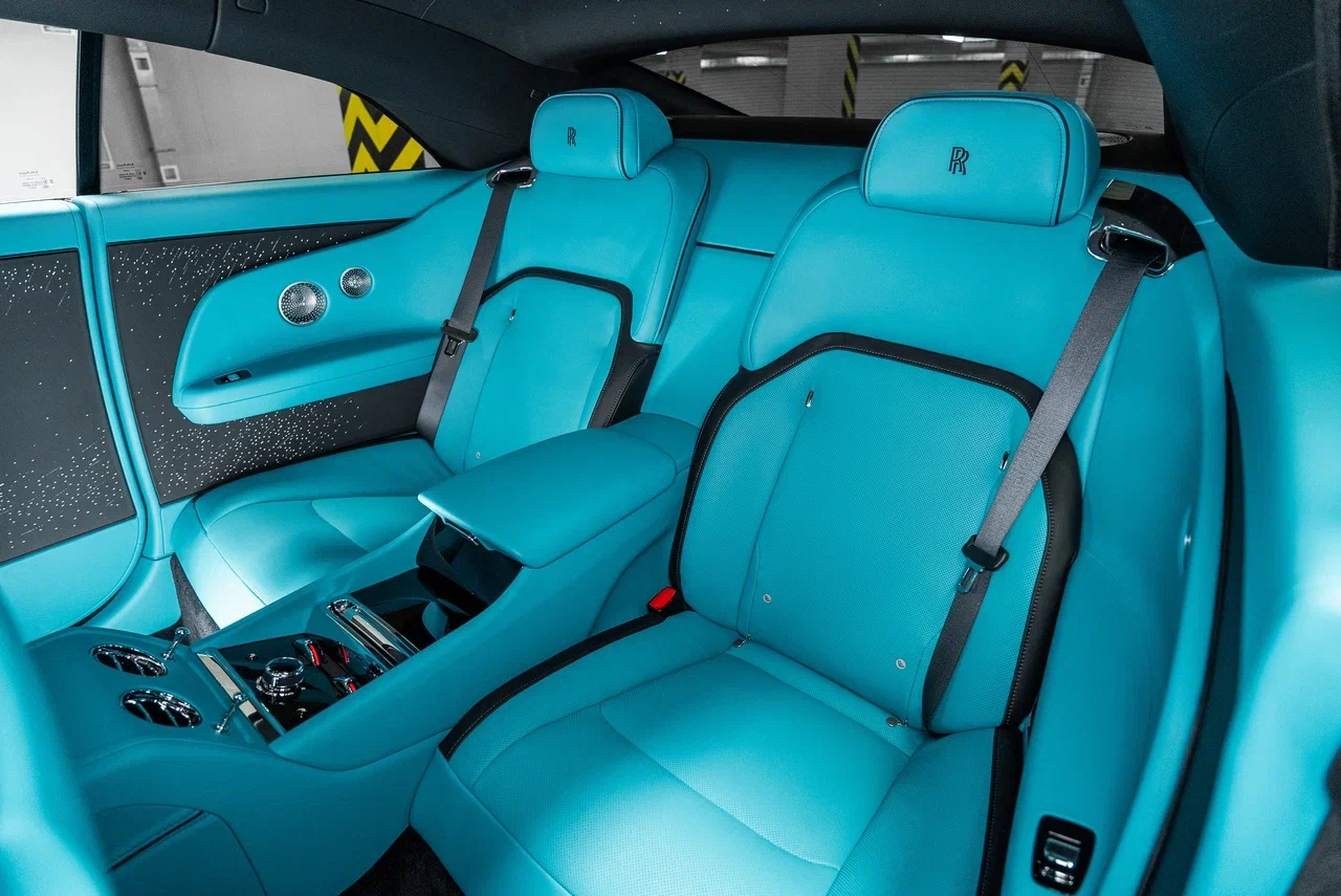 Rolls-Royce Spectre 2024 - фото 19