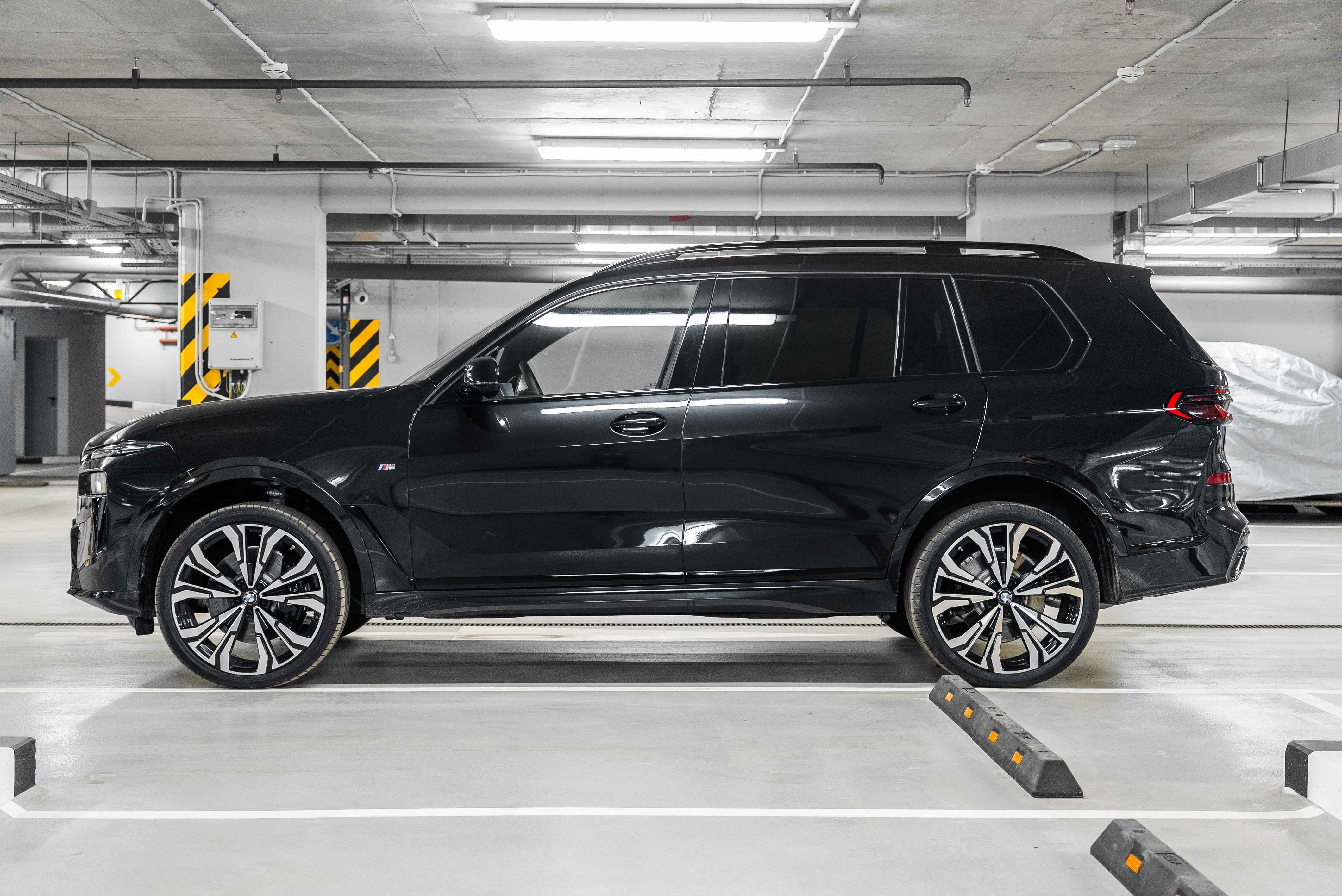 BMW X7 40d 2026 - фото 4