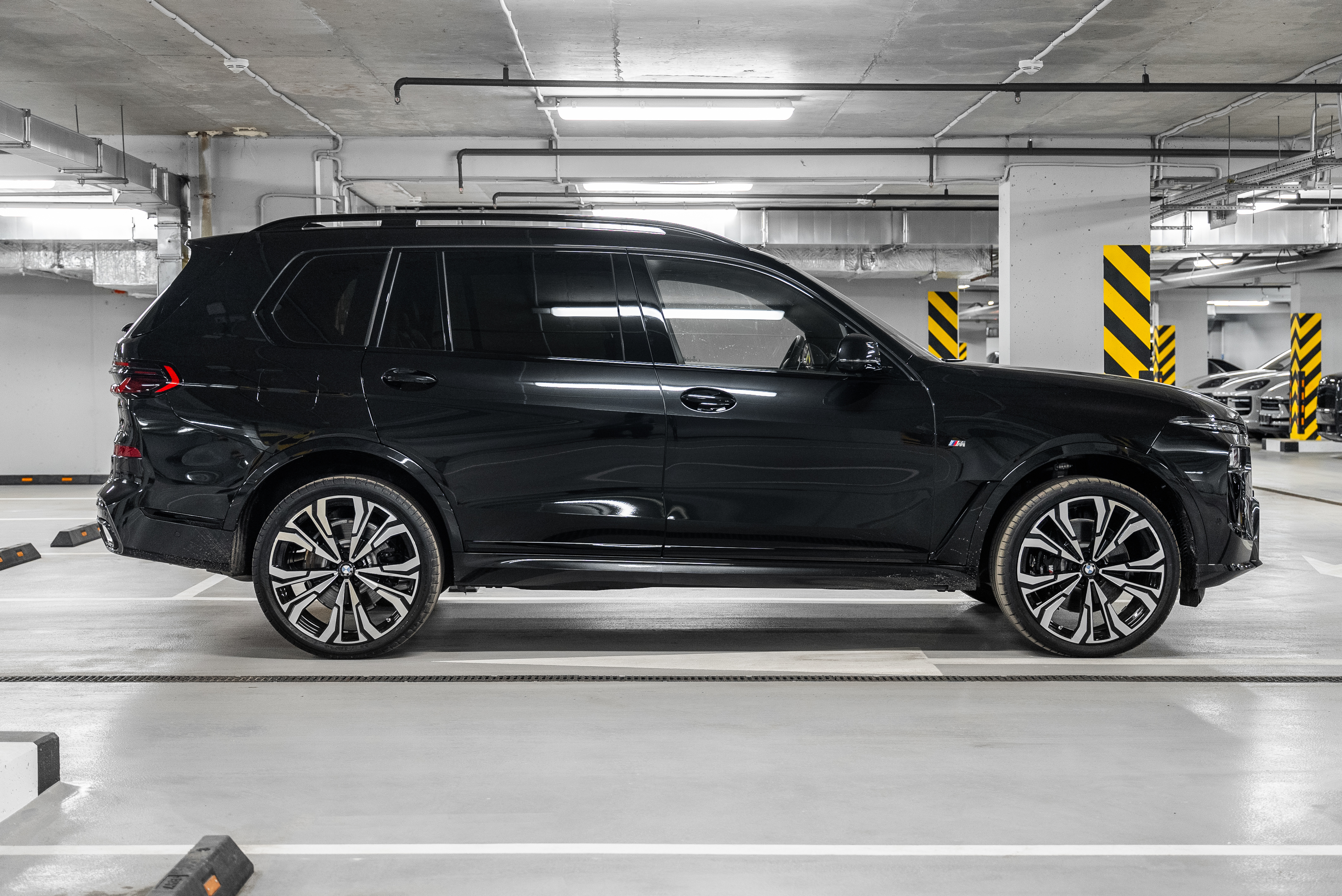 BMW X7 40d 2026 - фото 8