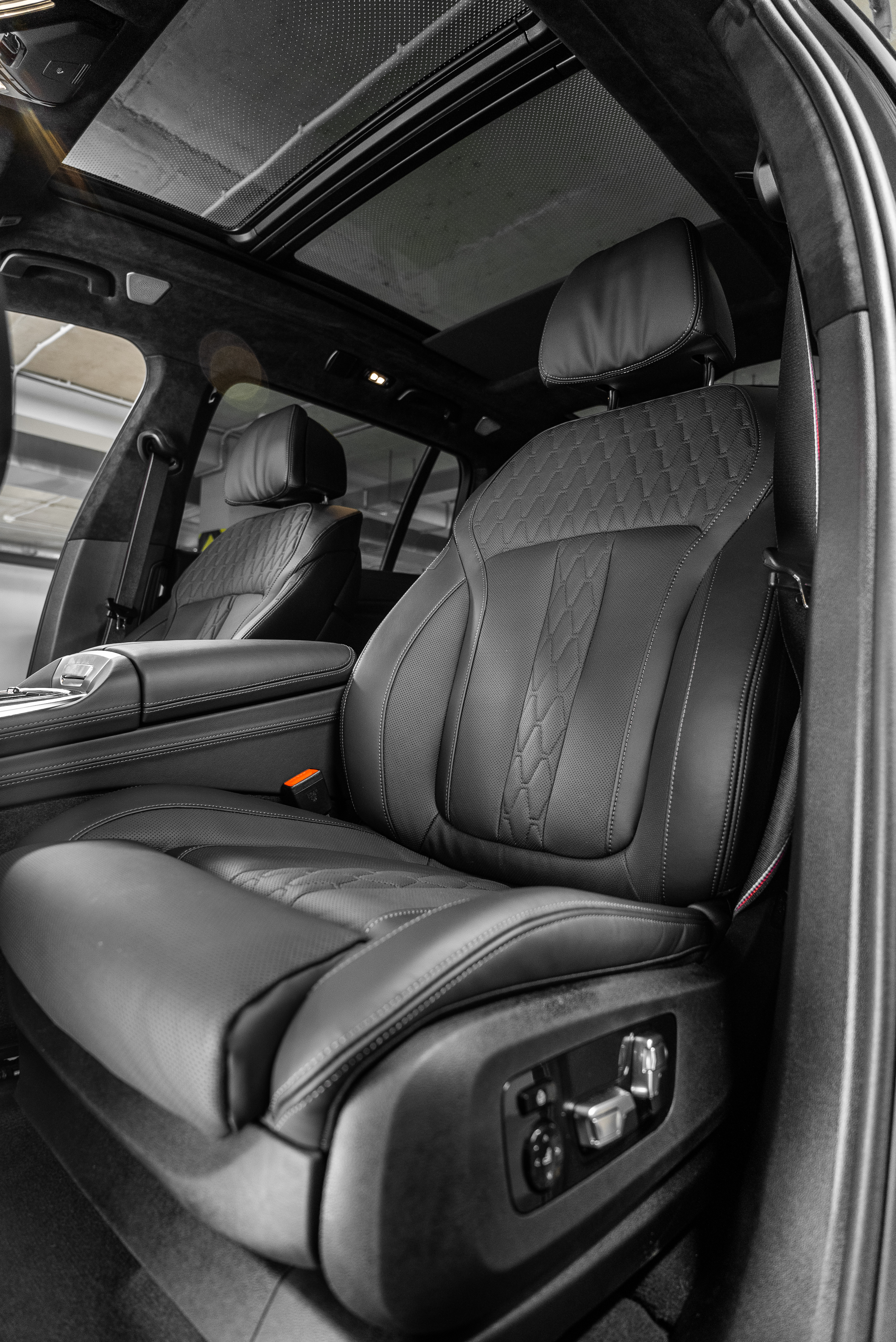 BMW X7 40d 2026 - фото 20