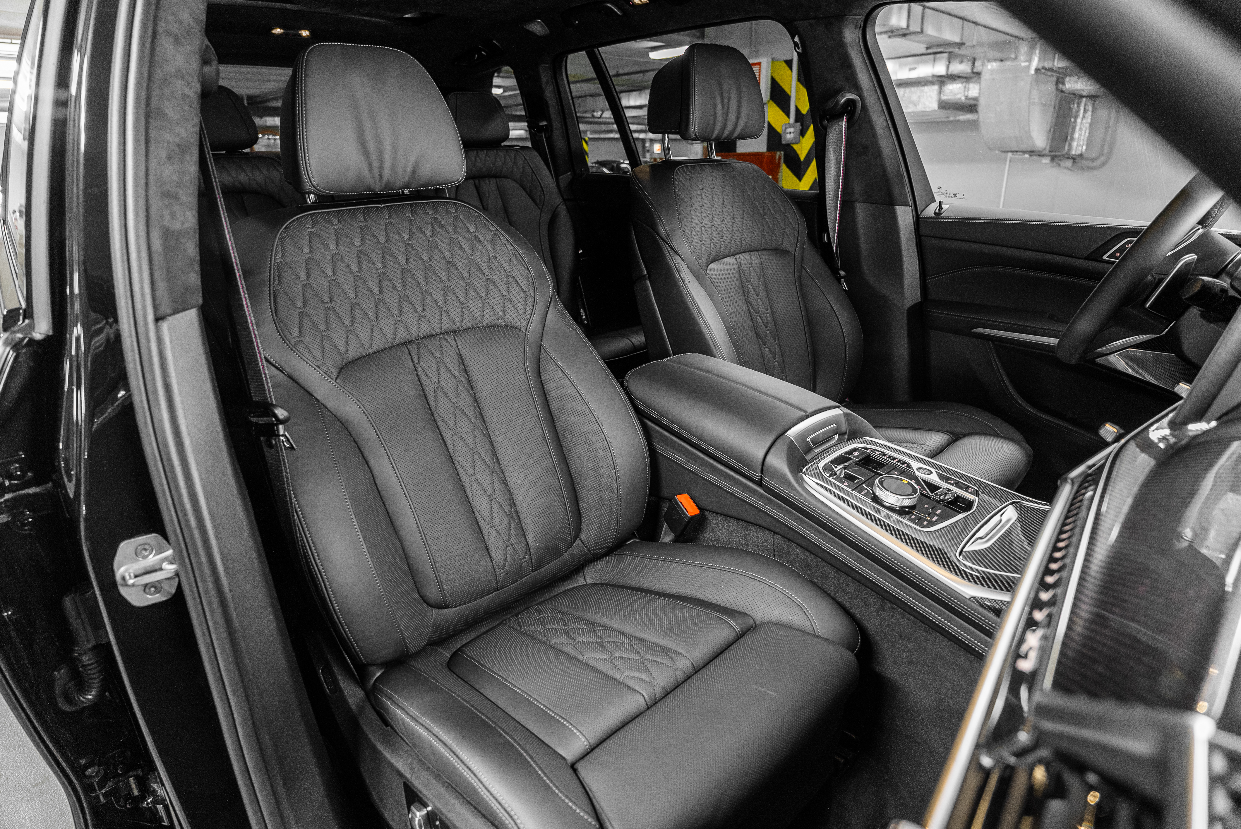 BMW X7 40d 2026 - фото 21
