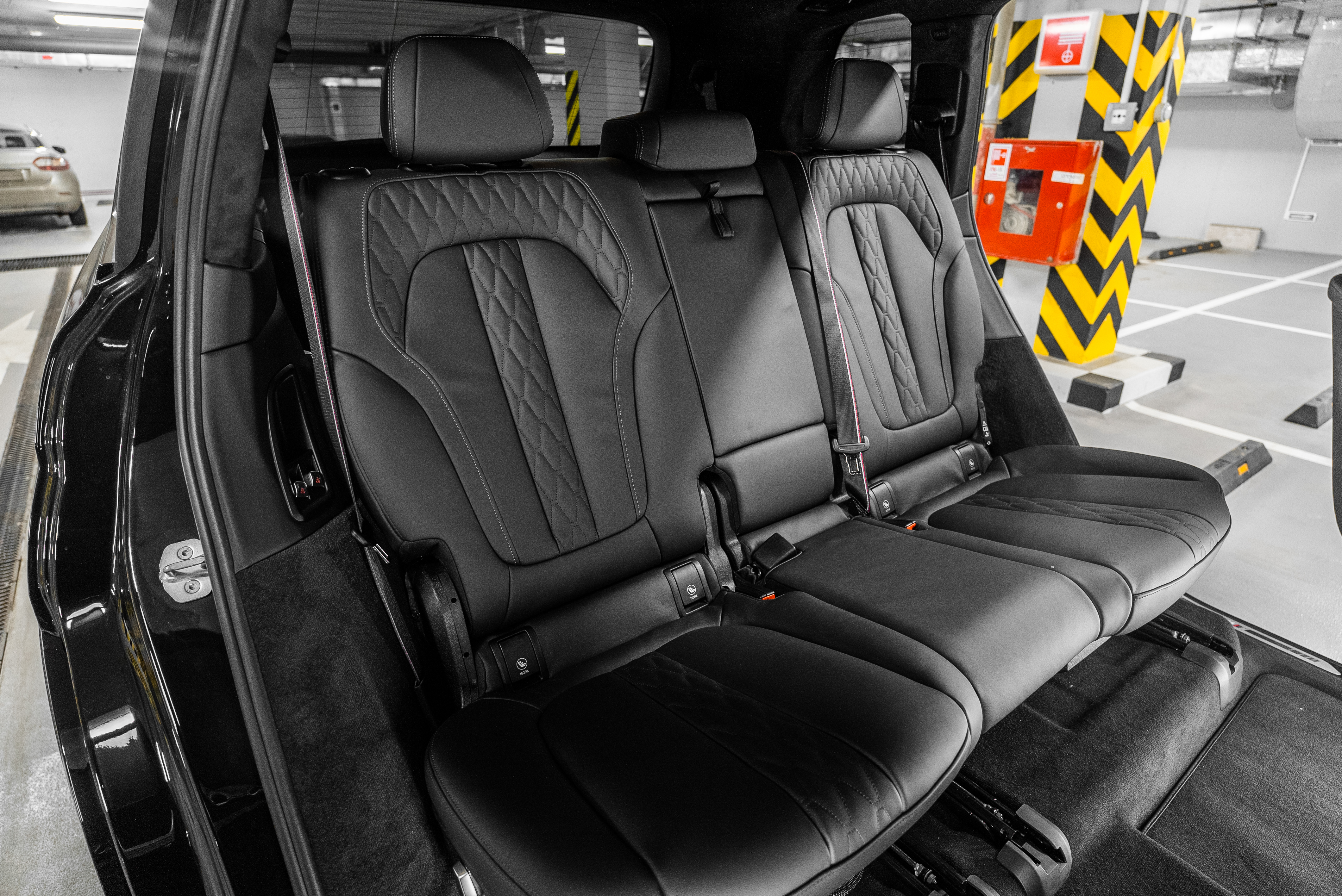 BMW X7 40d 2026 - фото 28