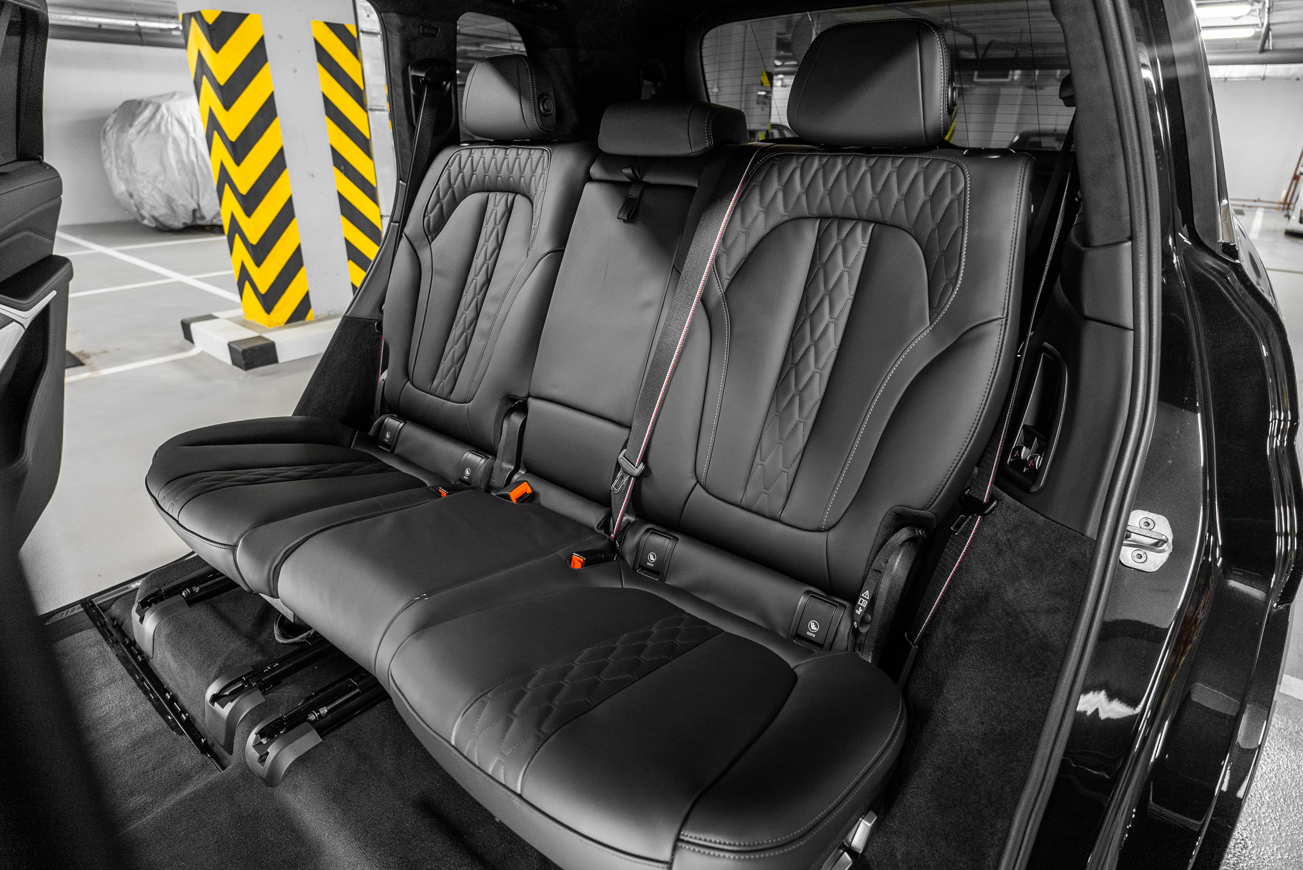 BMW X7 40d 2026 - фото 29