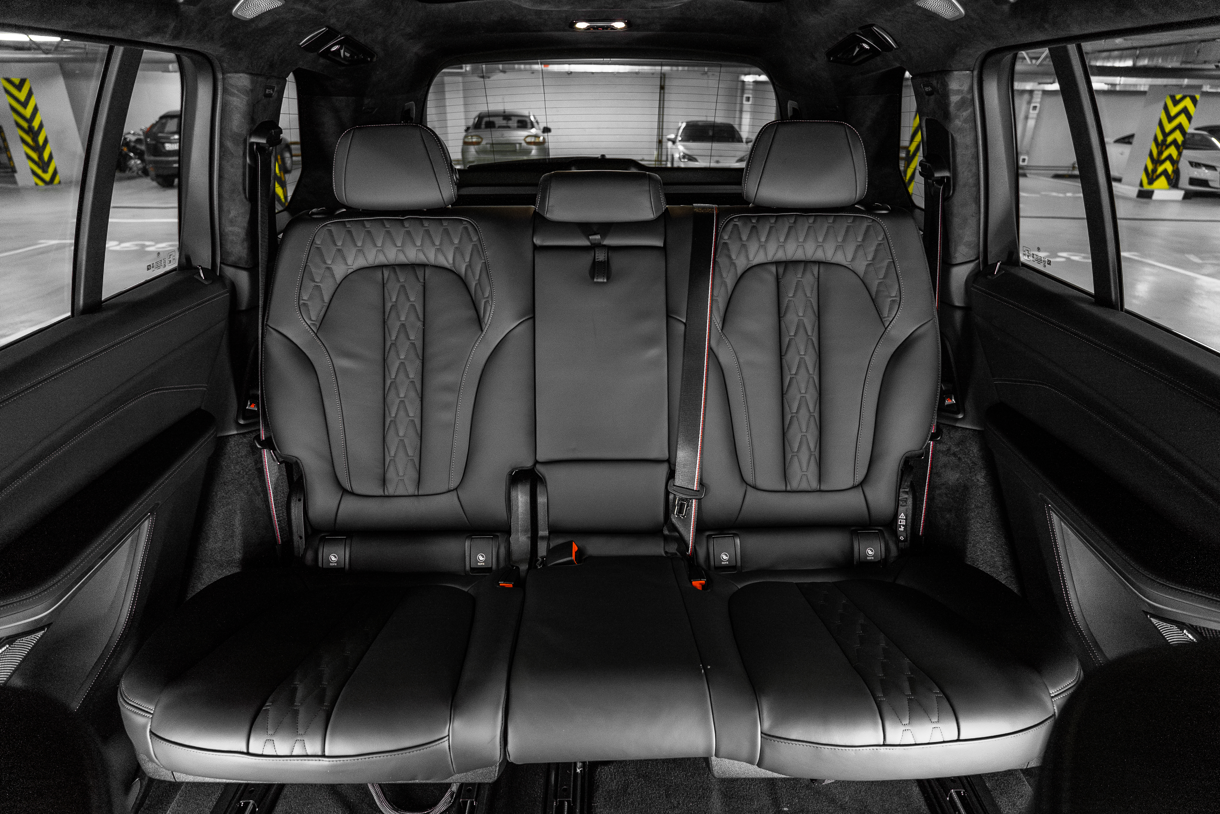 BMW X7 40d 2026 - фото 30