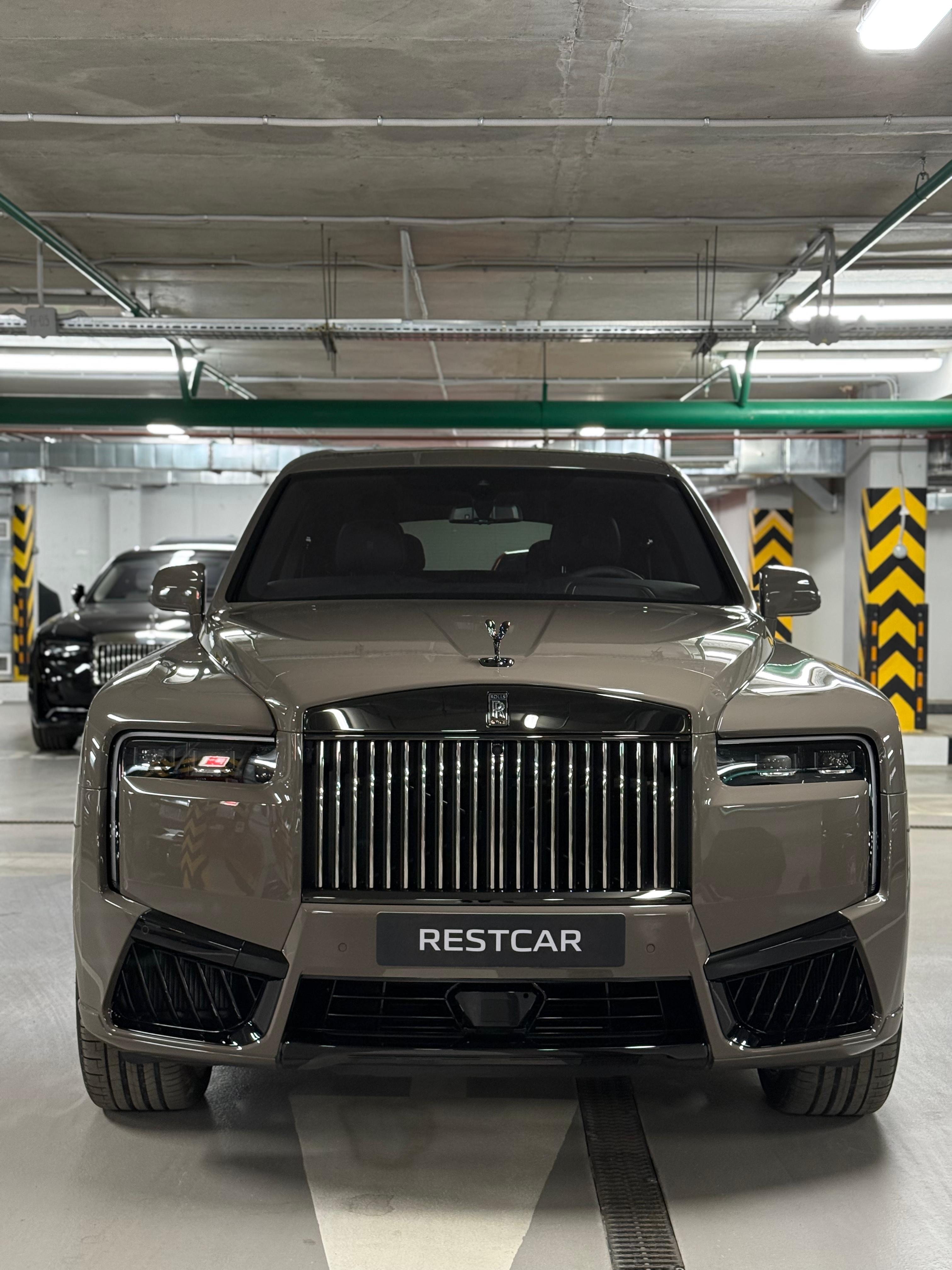 Rolls-Royce Cullinan Black Badge 2025 - фото 6